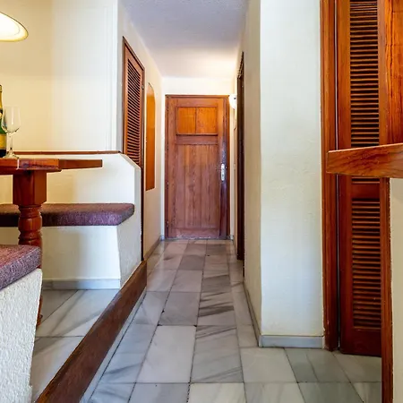 259 Club Atlantis Amazing Location, Sea View Apartment